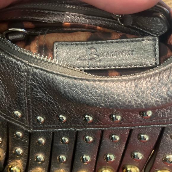 Like new B Makowski leather silver fringe shoulder hobo bag - Picture 5 of 5